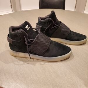 Adidas Tubular Invader Strap